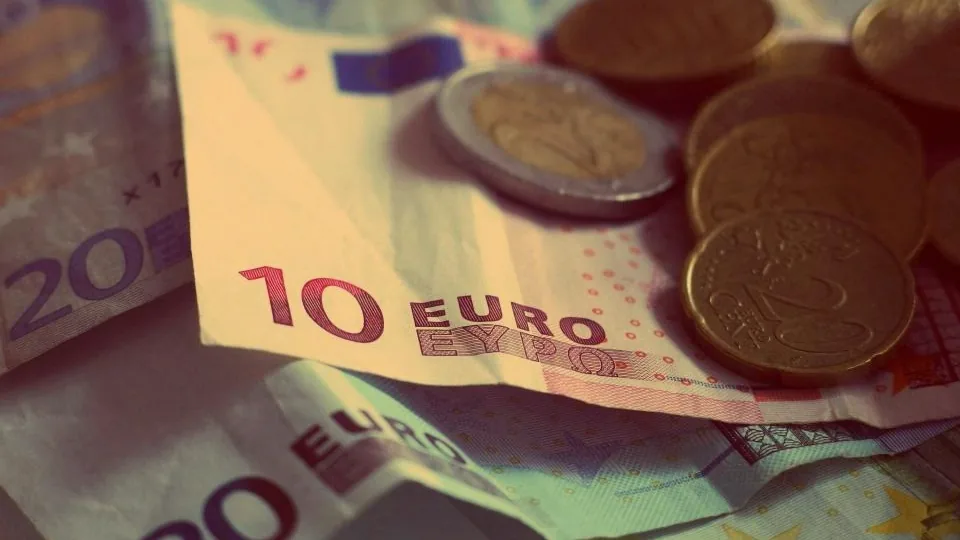 Start with EUR 500, sensibly - guide cover